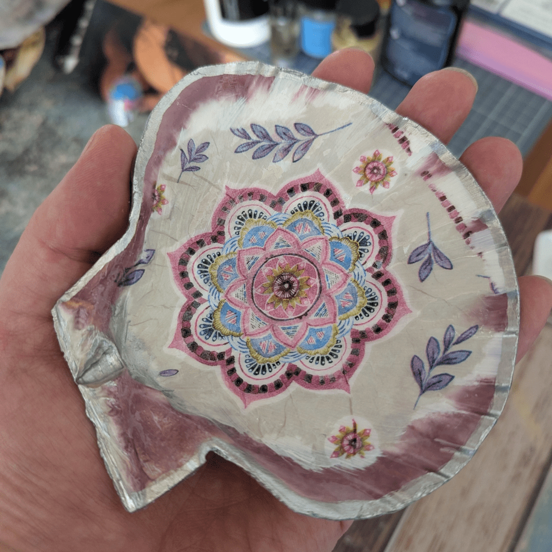 Löwenpfotenmuschel Ornament - Andrea Rubinetto Schmuckwerkstatt